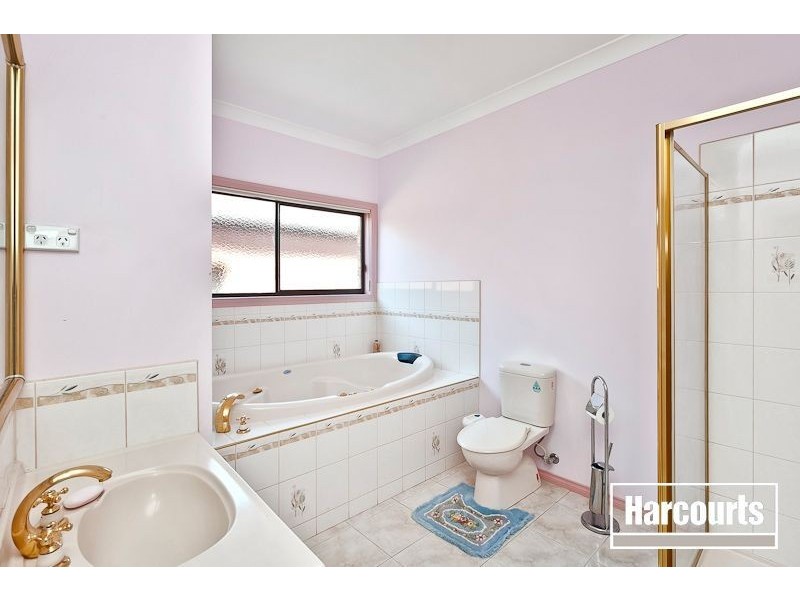 13 Pyrus Court, Pakenham VIC 3810