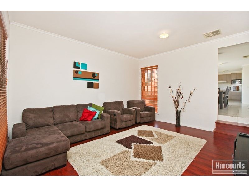 23 Riviera Drive, Pakenham VIC 3810