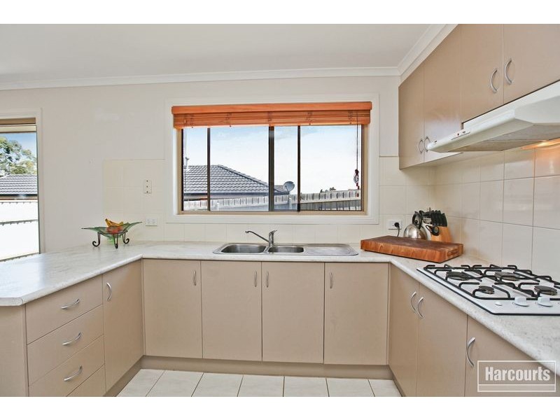 23 Riviera Drive, Pakenham VIC 3810