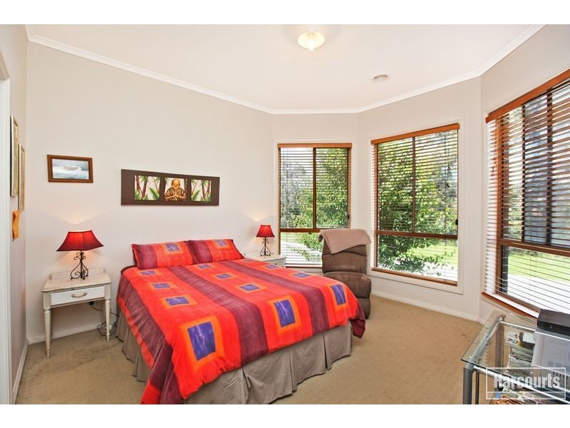 23 Riviera Drive, Pakenham VIC 3810