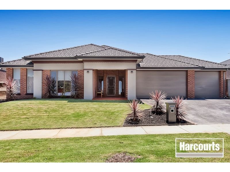 113 Livingstone Boulevard, Pakenham VIC 3810