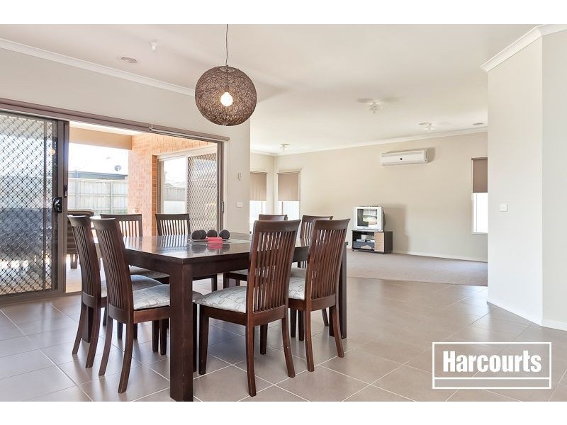 113 Livingstone Boulevard, Pakenham VIC 3810