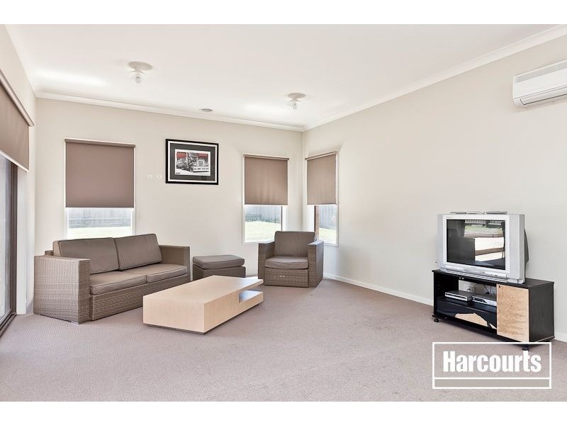 113 Livingstone Boulevard, Pakenham VIC 3810