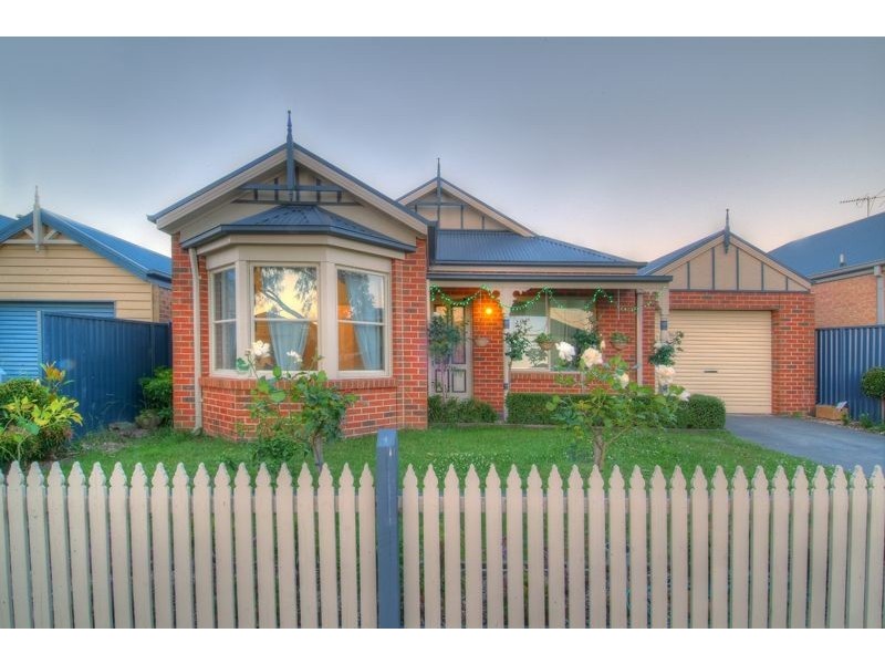 20 Mallee Circuit, Pakenham VIC 3810