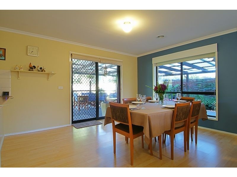 7 Sir Philip Court, Pakenham VIC 3810