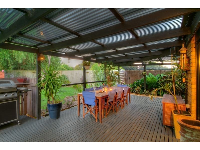 7 Sir Philip Court, Pakenham VIC 3810