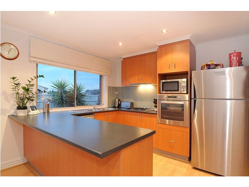 2 Latrobe Avenue, Pakenham VIC 3810