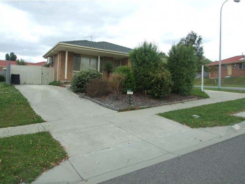 40 Manna Gum Drive, Pakenham VIC 3810