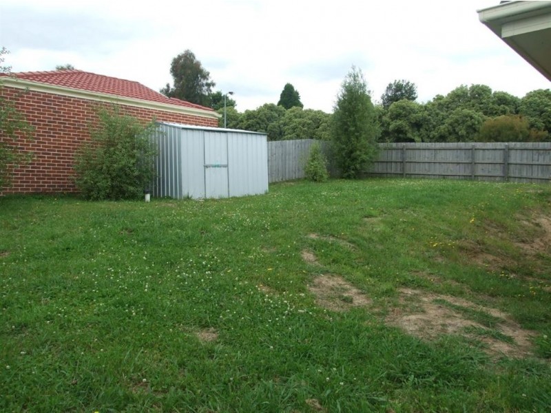 40 Manna Gum Drive, Pakenham VIC 3810