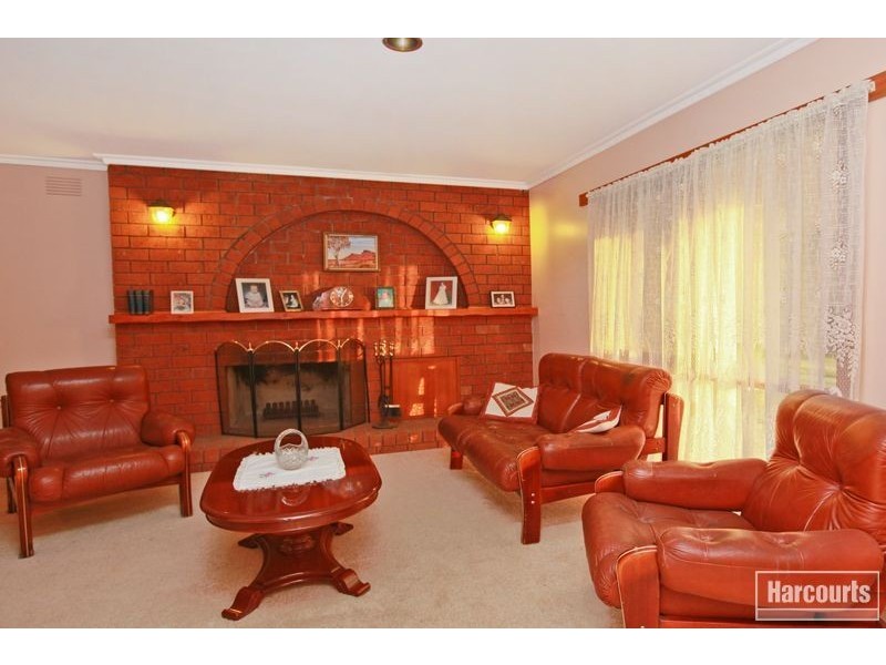 122 Mann Road Court, Pakenham Upper VIC 3810