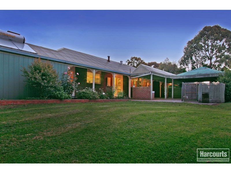 122 Mann Road Court, Pakenham Upper VIC 3810