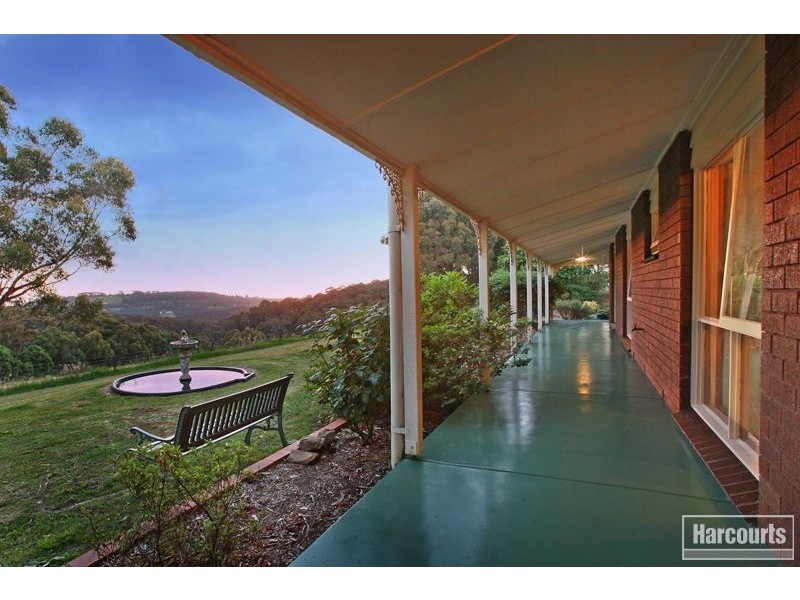 122 Mann Road Court, Pakenham Upper VIC 3810