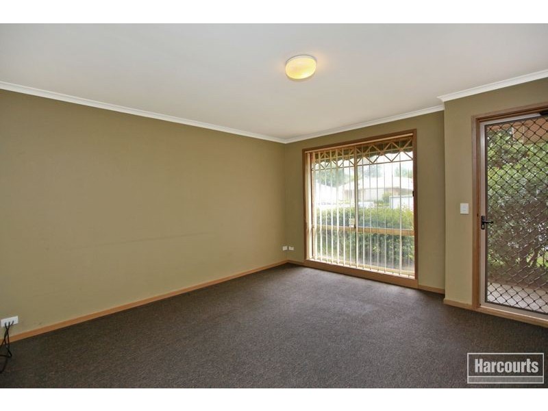26 Pommel Street, Pakenham VIC 3810