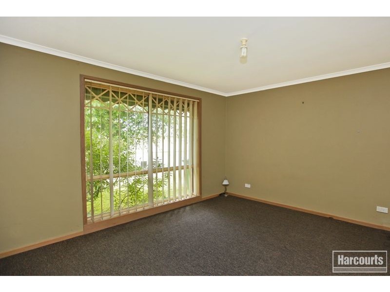 26 Pommel Street, Pakenham VIC 3810