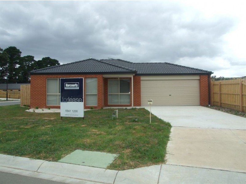 24 Melissa Way, Pakenham VIC 3810