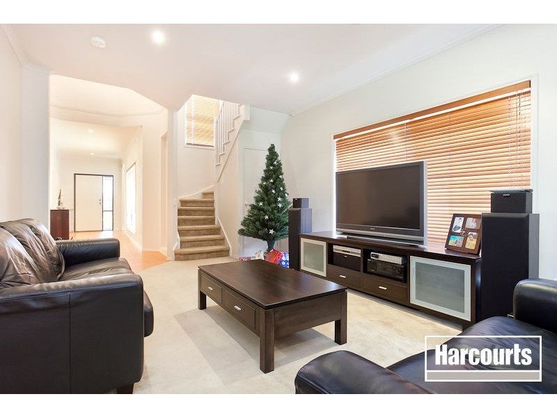 17 Arbour Rise, Pakenham VIC 3810