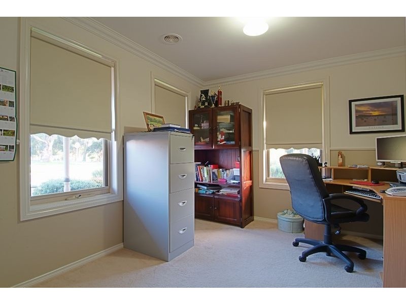 1 Mia Drive, Pakenham VIC 3810
