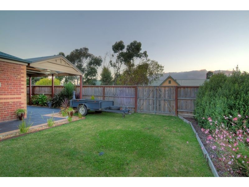 1 Mia Drive, Pakenham VIC 3810