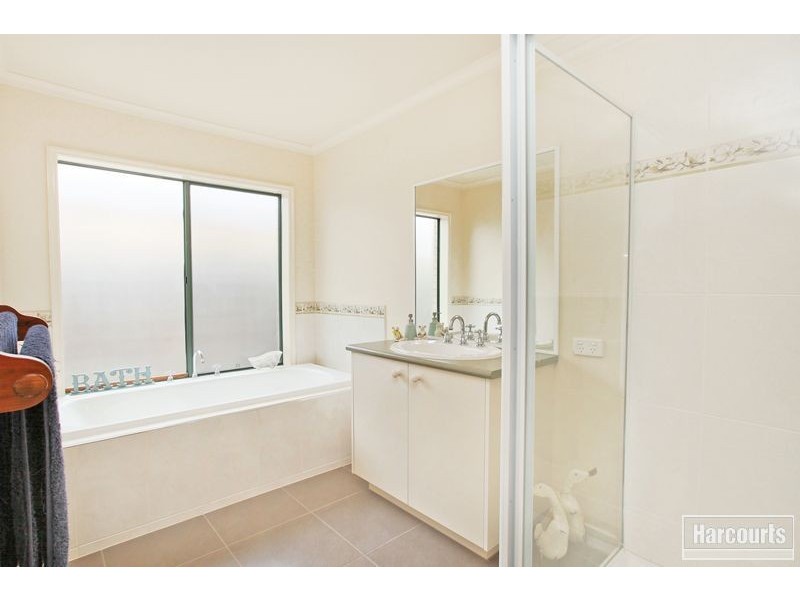 86 Ebony Drive, Pakenham VIC 3810