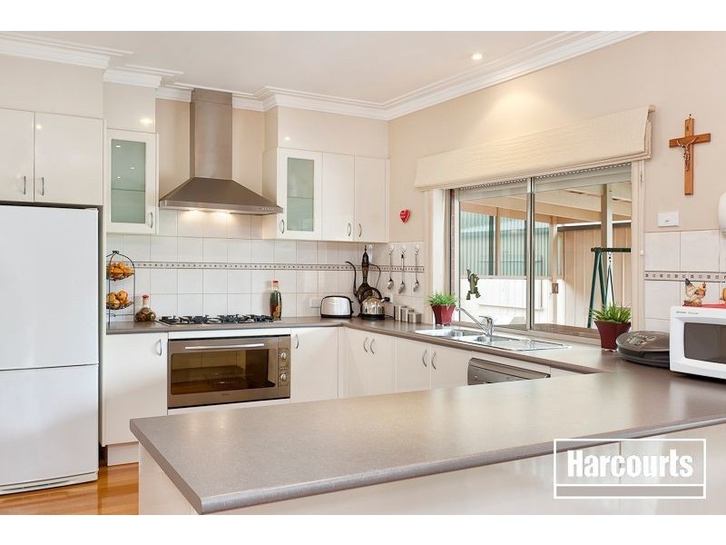 28 Flinders Chase, Pakenham VIC 3810