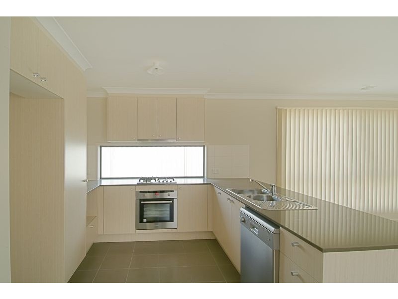 34 Victory Drive, Pakenham VIC 3810