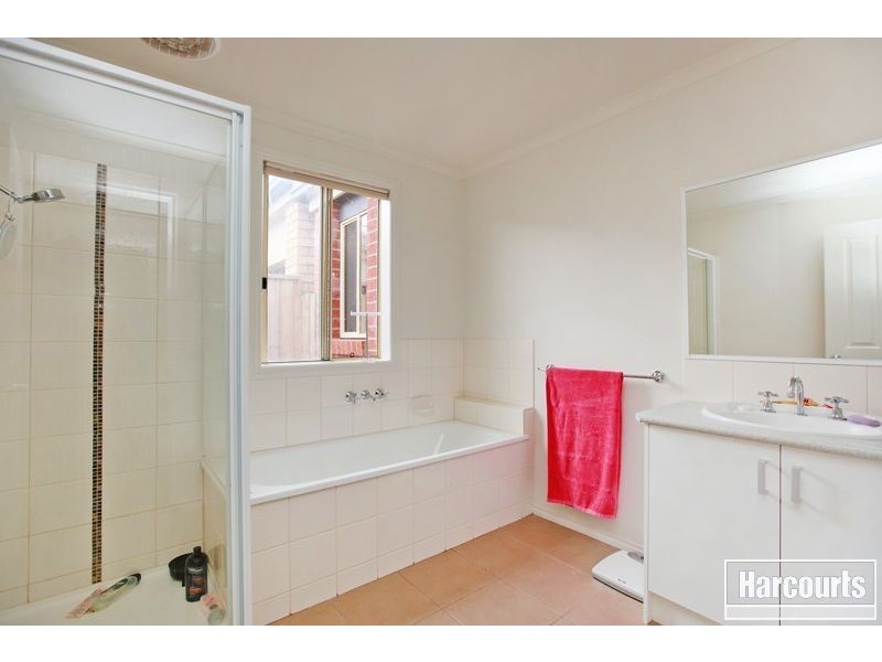 50 Kosta Boda Boulevard, Pakenham VIC 3810