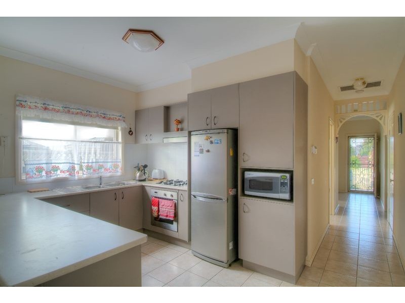21 Ironbark Circuit, Pakenham VIC 3810