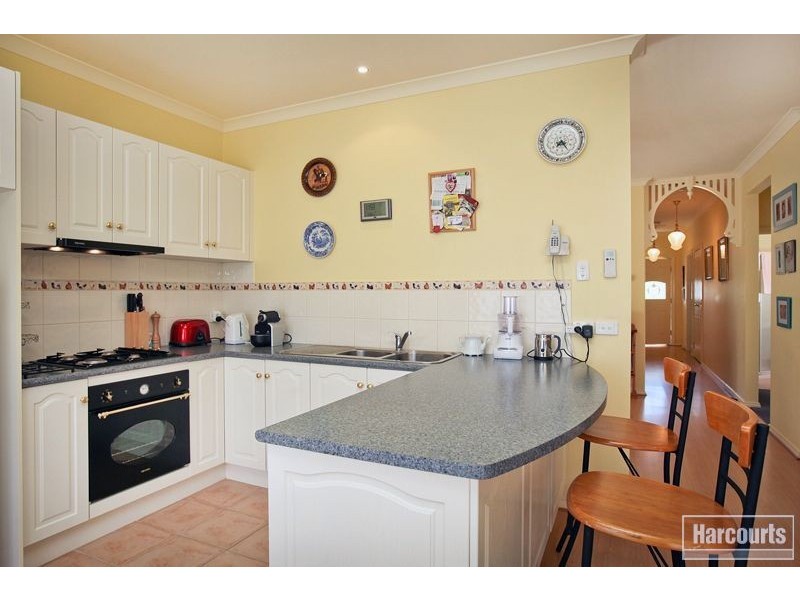 5 Catherine Place, Pakenham VIC 3810