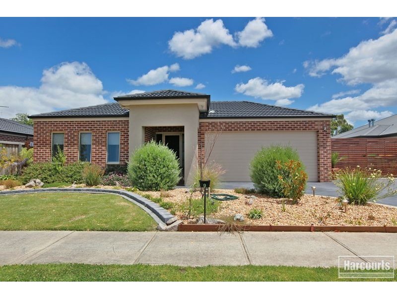9 Mia Drive, Pakenham VIC 3810