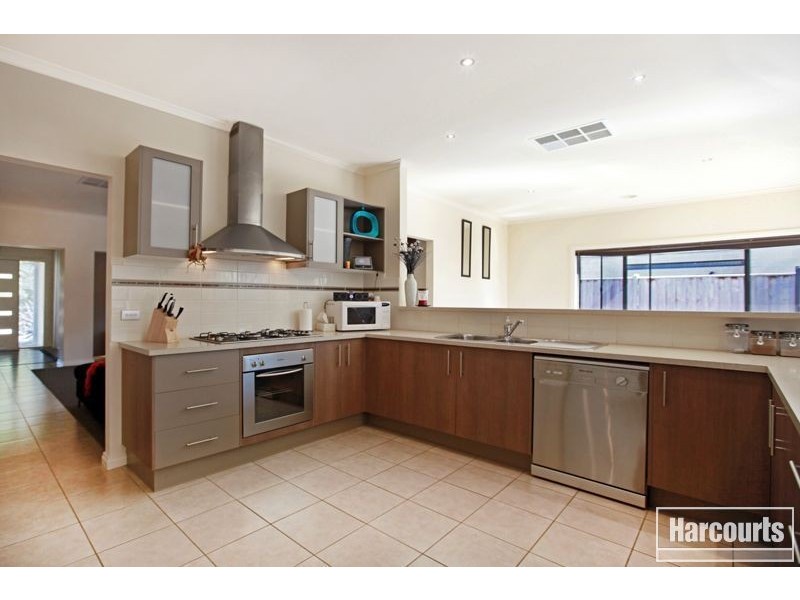 13 Reidel Avenue, Pakenham VIC 3810