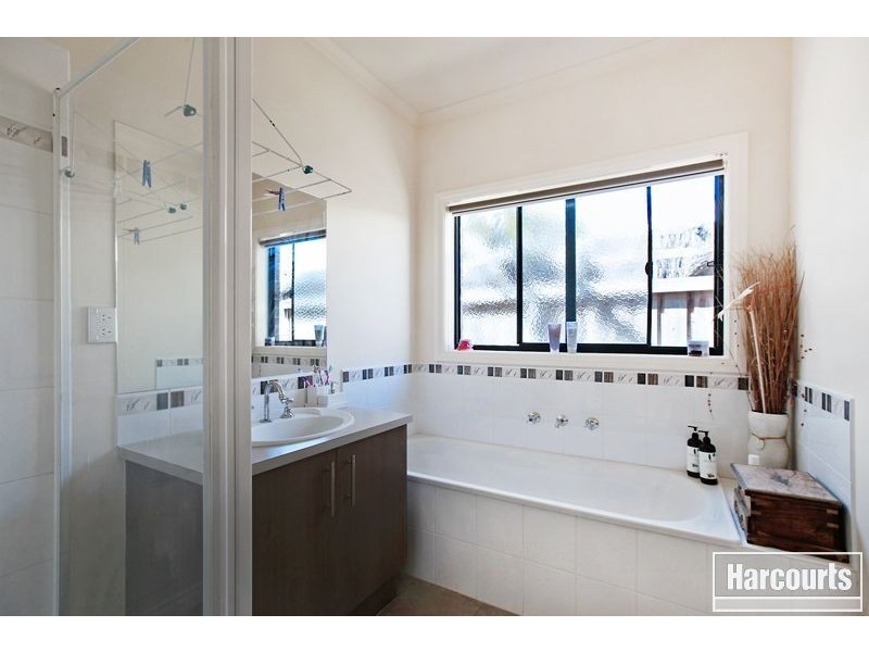 13 Reidel Avenue, Pakenham VIC 3810