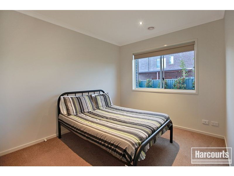 15 Britton Drive, Pakenham VIC 3810