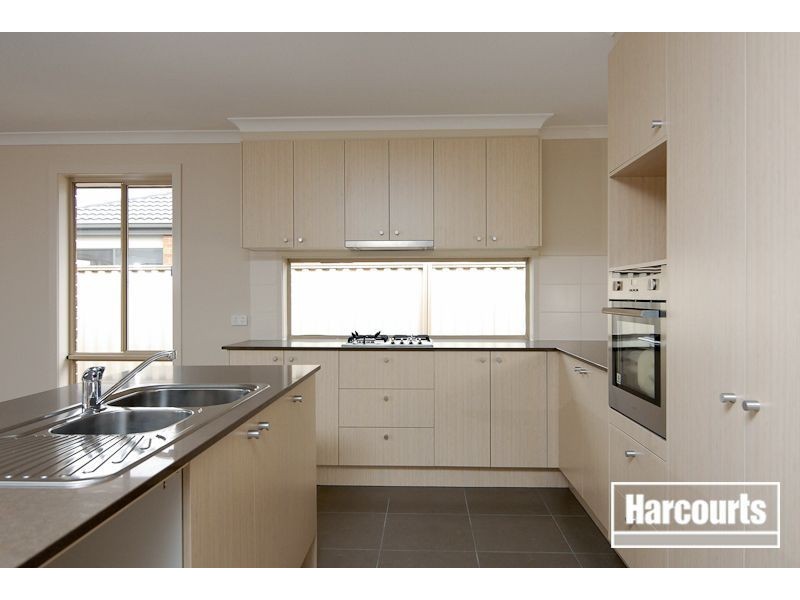 49 Victory Drive, Pakenham VIC 3810