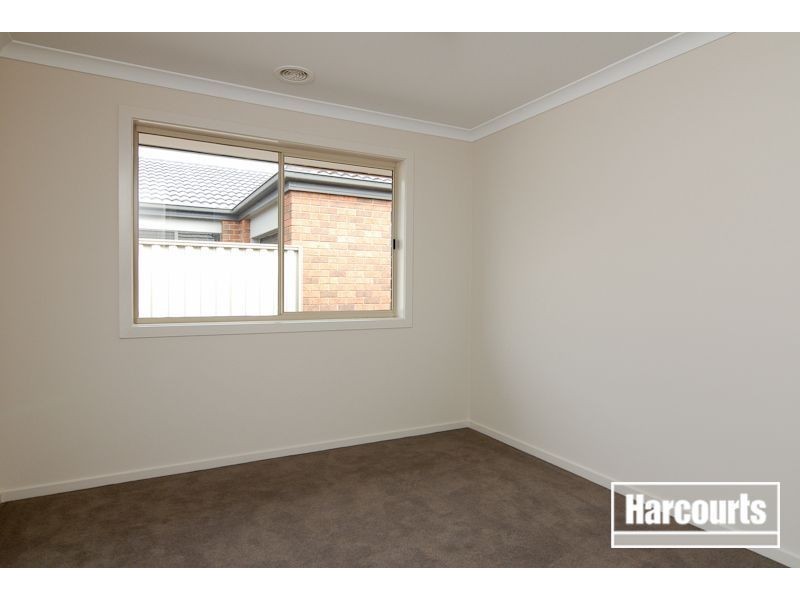 49 Victory Drive, Pakenham VIC 3810
