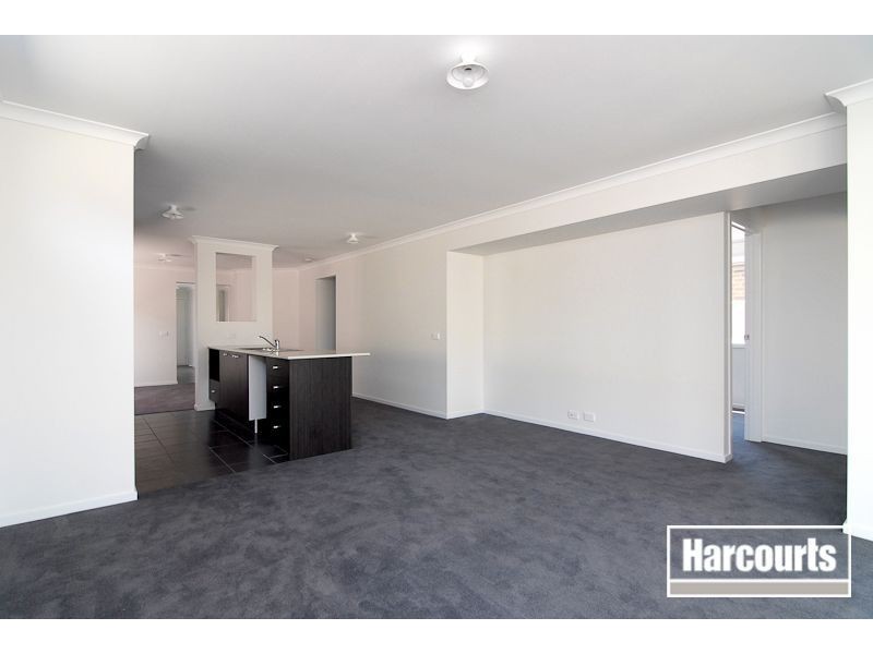 41 Victory Drive, Pakenham VIC 3810