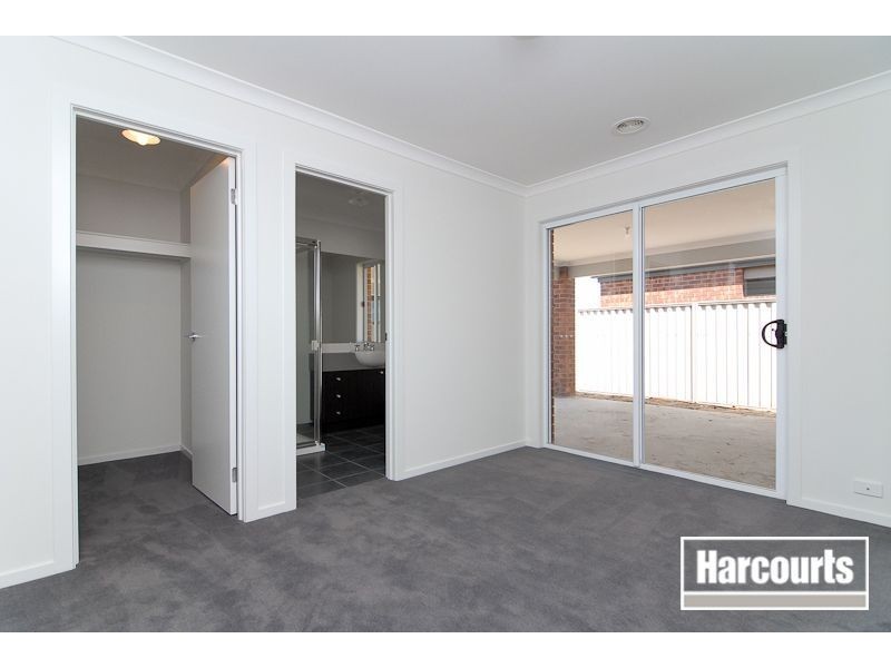 41 Victory Drive, Pakenham VIC 3810