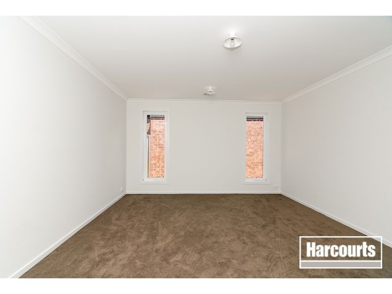 11 Morgan Way, Pakenham VIC 3810