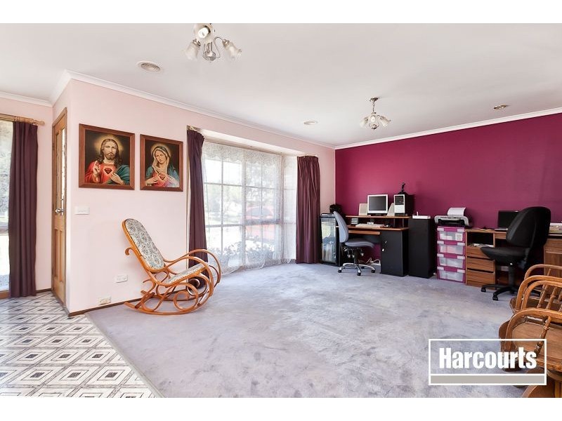 5 McNamara Court, Pakenham VIC 3810