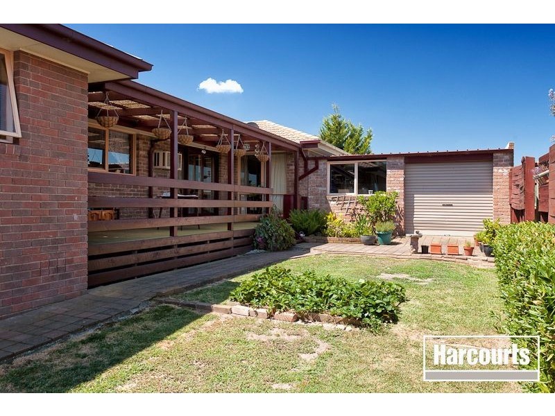 5 McNamara Court, Pakenham VIC 3810