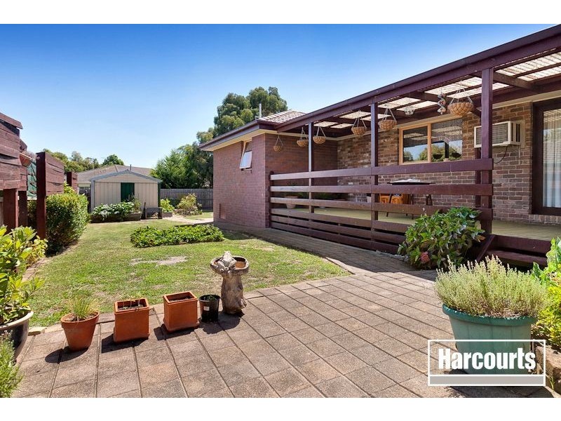 5 McNamara Court, Pakenham VIC 3810