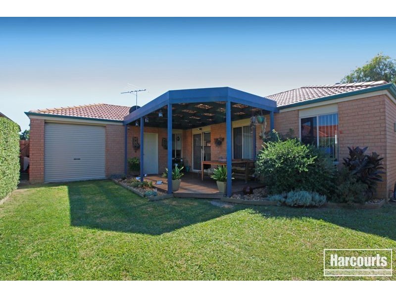 8 Capri Court, Pakenham VIC 3810