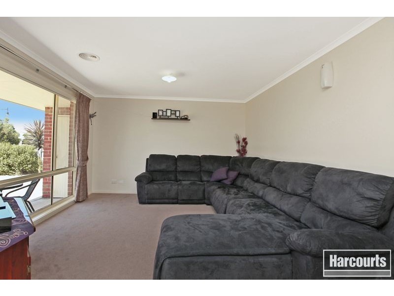 4 Arden Avenue, Pakenham VIC 3810