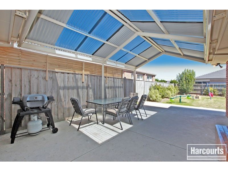 4 Arden Avenue, Pakenham VIC 3810