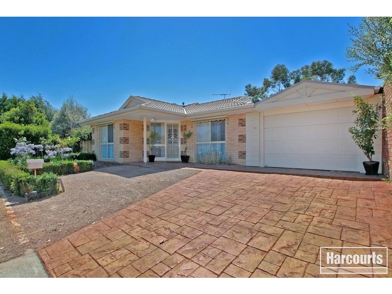 30 Pommel Street, Pakenham VIC 3810