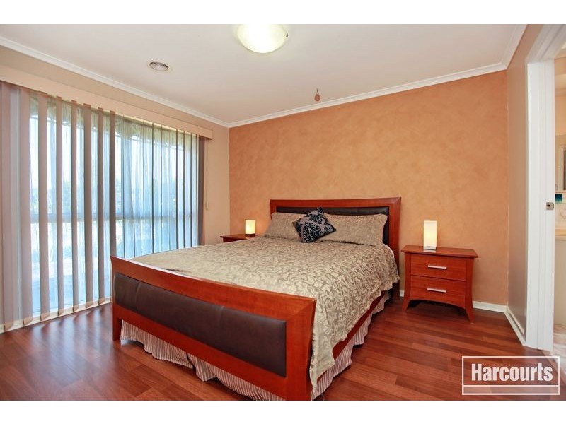 30 Pommel Street, Pakenham VIC 3810