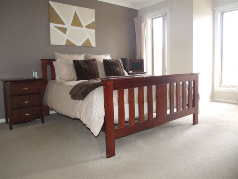 126 Windermere Blvd, Pakenham VIC 3810