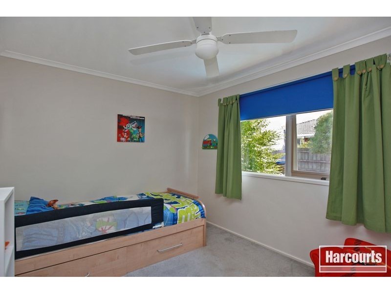 2 Montclaire Court, Pakenham VIC 3810