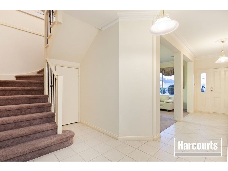 11 Murray Avenue, Pakenham VIC 3810