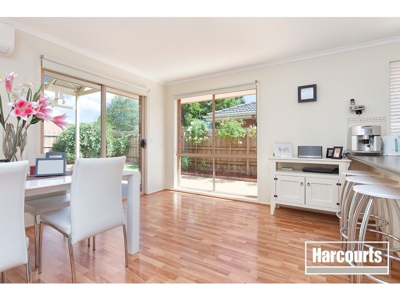 15 Sir Thomas Drive, Pakenham VIC 3810