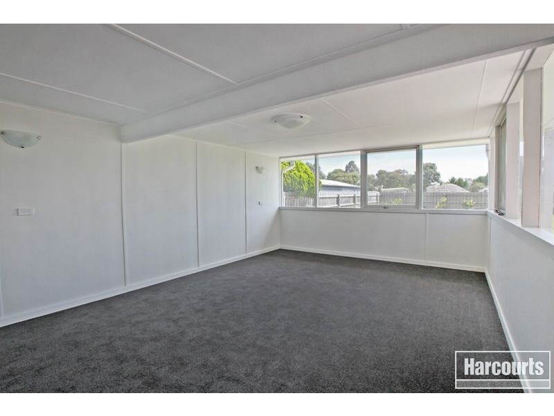 10 Home Road, Nar Nar Goon VIC 3812